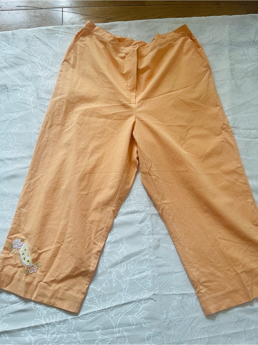Alfred Dunner Peach Straight-Leg Capris